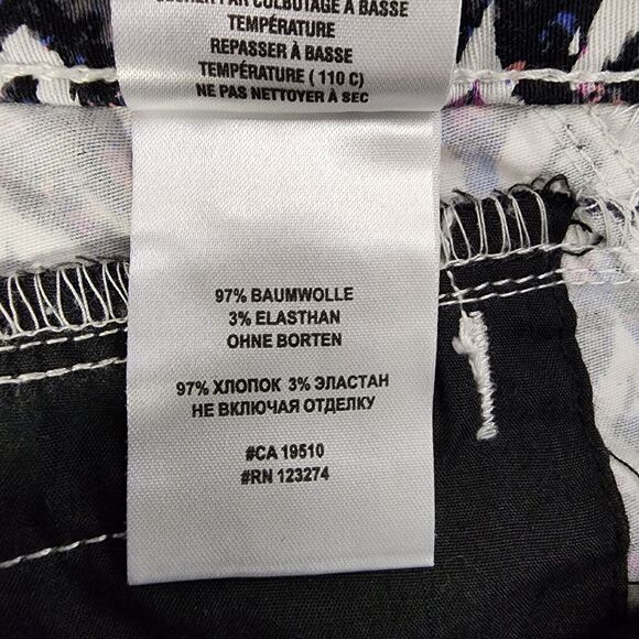 Lole Women's Shorts Size 10 Cactus Flower Sizzle Multicolor Ikat Pleated Casey - Picture 10 of 12